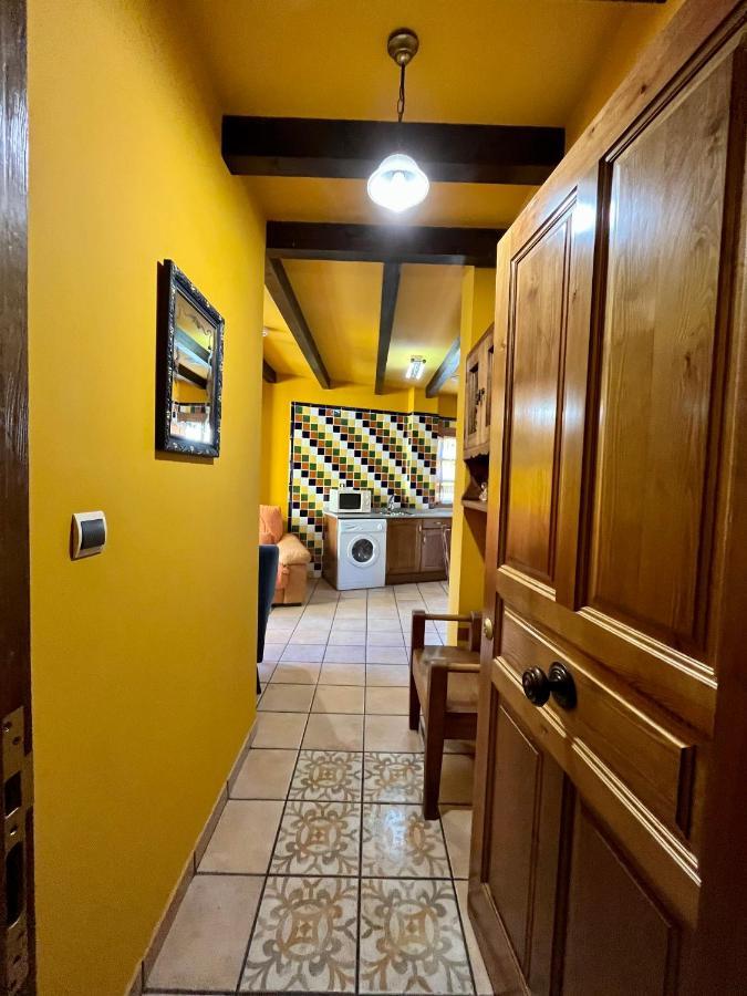 Apartamentos Turisticos Paseo De La Alameda Villaviciosa  Exterior foto